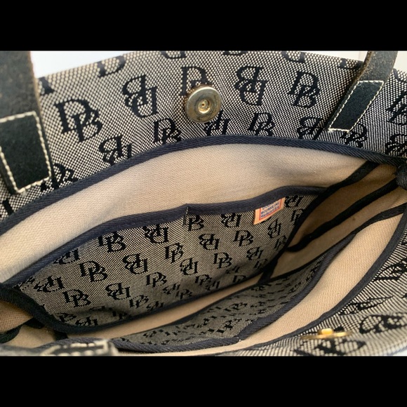 Dooney & Bourke Shoulder Bag - Picture 6 of 14